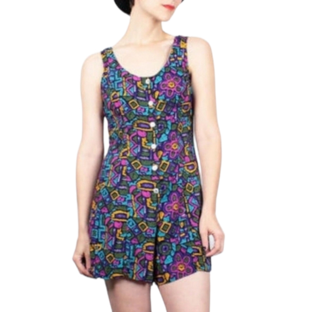 NEW GABRIELLA Colorful Geometric Print Button Front Sleeveless Purple Romper M